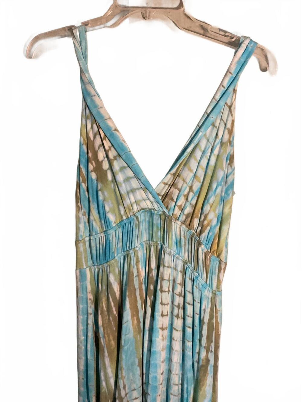 Pineapples Boutique Elegant Tie-Dye Maxi Dress - Perfect for Summer Medium - Picture 8 of 11